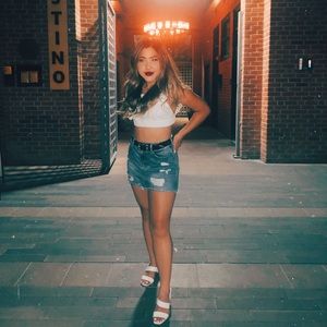 Meet your Posher, Denise